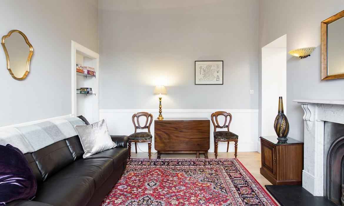 Royal Mile Apartments เอดินบะระ ภายนอก รูปภาพ