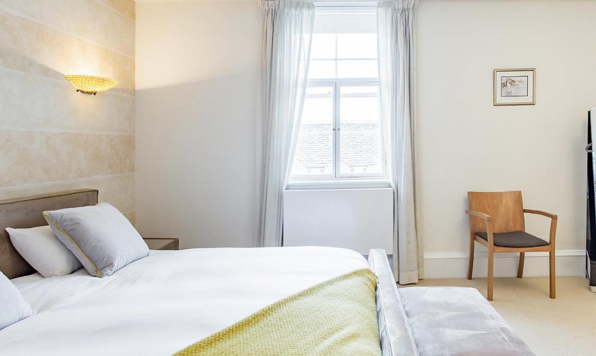 Royal Mile Apartments เอดินบะระ ภายนอก รูปภาพ